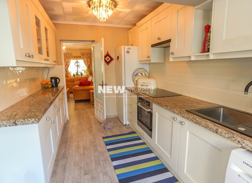 Resale - Detached - La Marina - Urb. La Marina