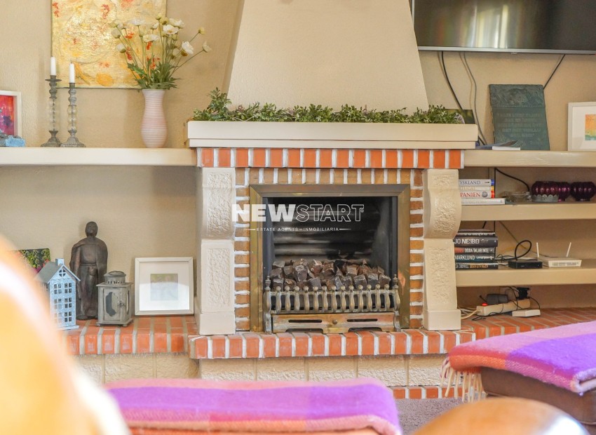 Resale - Detached - La Marina - Urb. La Marina