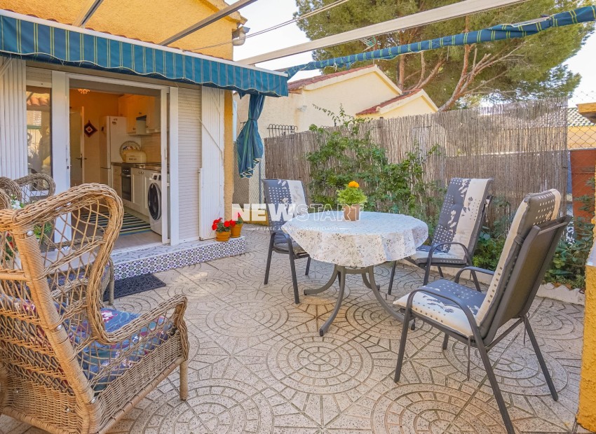 Resale - Detached - La Marina - Urb. La Marina