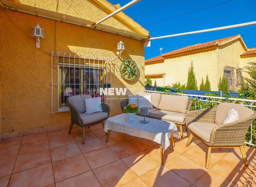 Resale - Detached - La Marina - Urb. La Marina