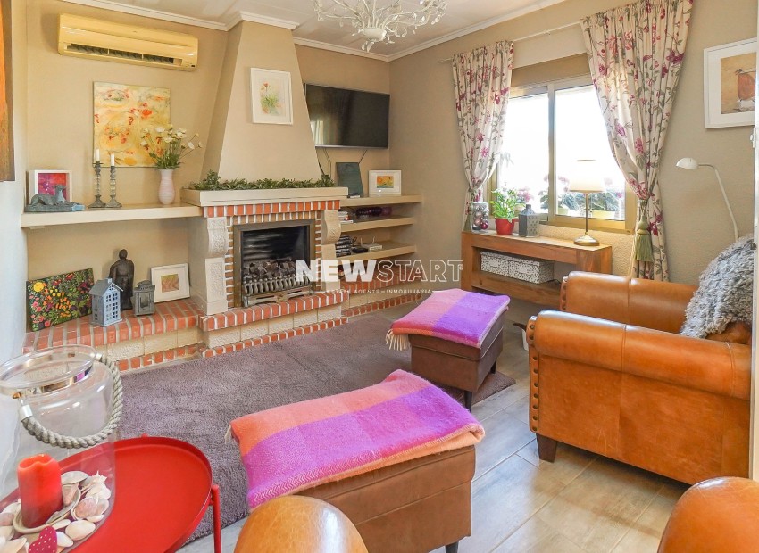 Resale - Detached - La Marina - Urb. La Marina