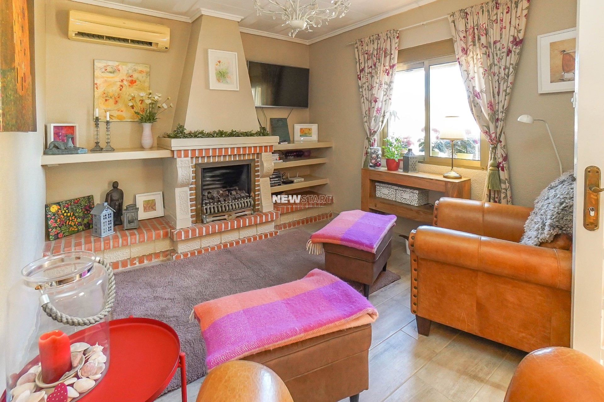 Resale - Detached - La Marina - Urb. La Marina