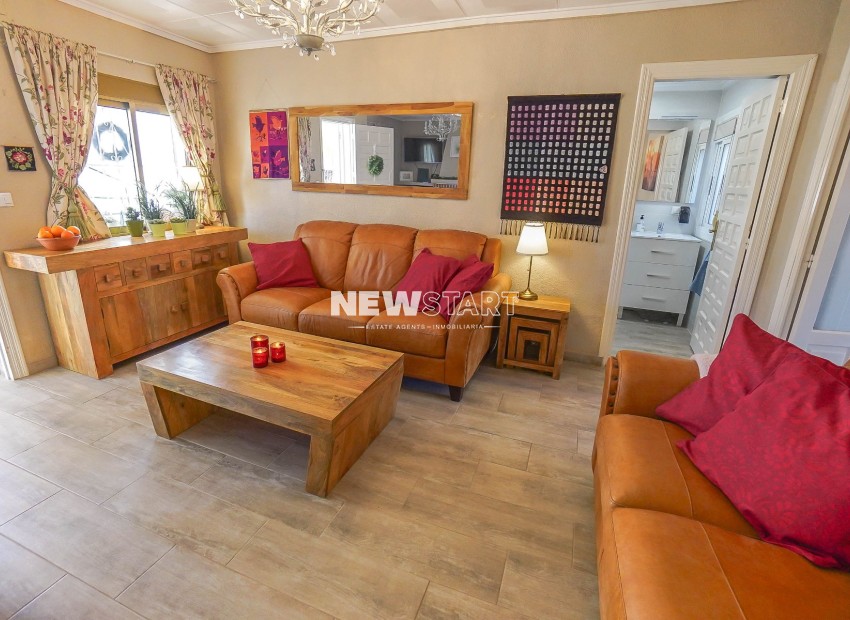 Resale - Detached - La Marina - Urb. La Marina