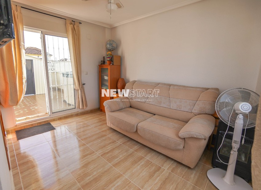 Resale - Detached - La Marina - Urb. La Marina