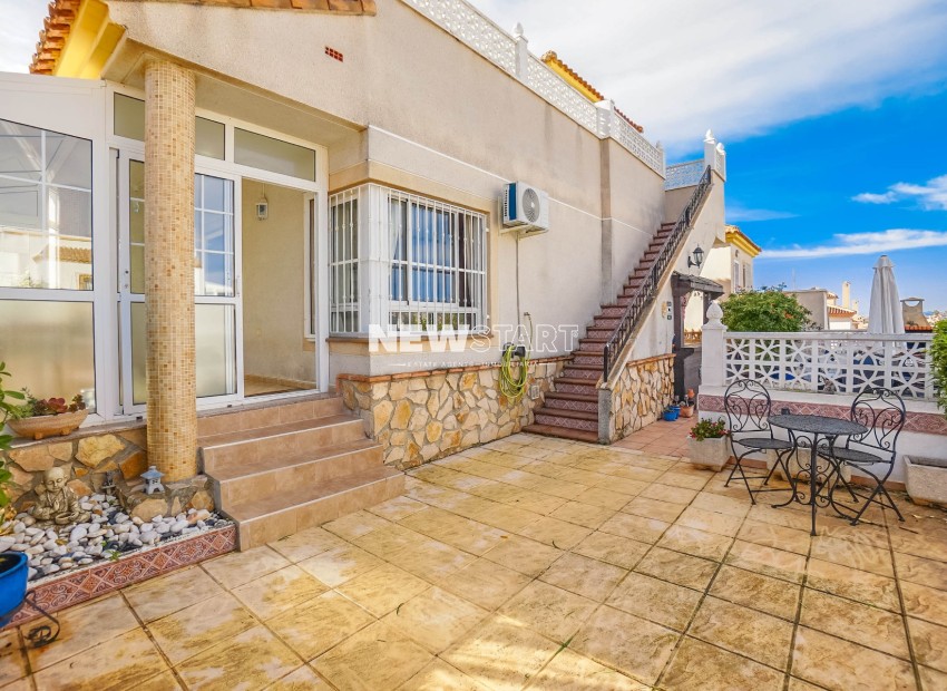 Resale - Detached - La Marina - Urb. La Marina