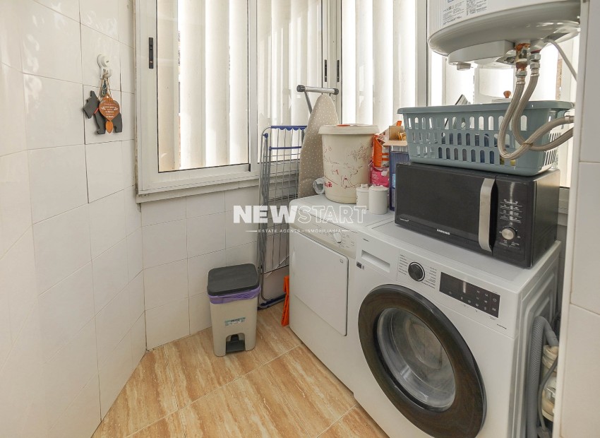 Resale - Detached - La Marina - Urb. La Marina