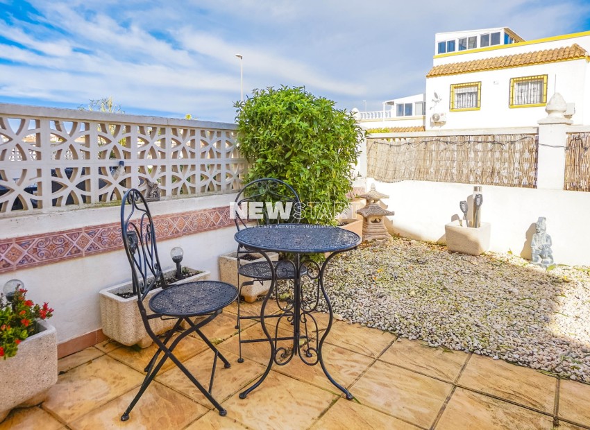 Resale - Detached - La Marina - Urb. La Marina