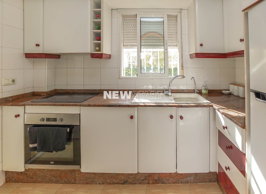 Resale - Detached - La Marina - Urb. La Marina