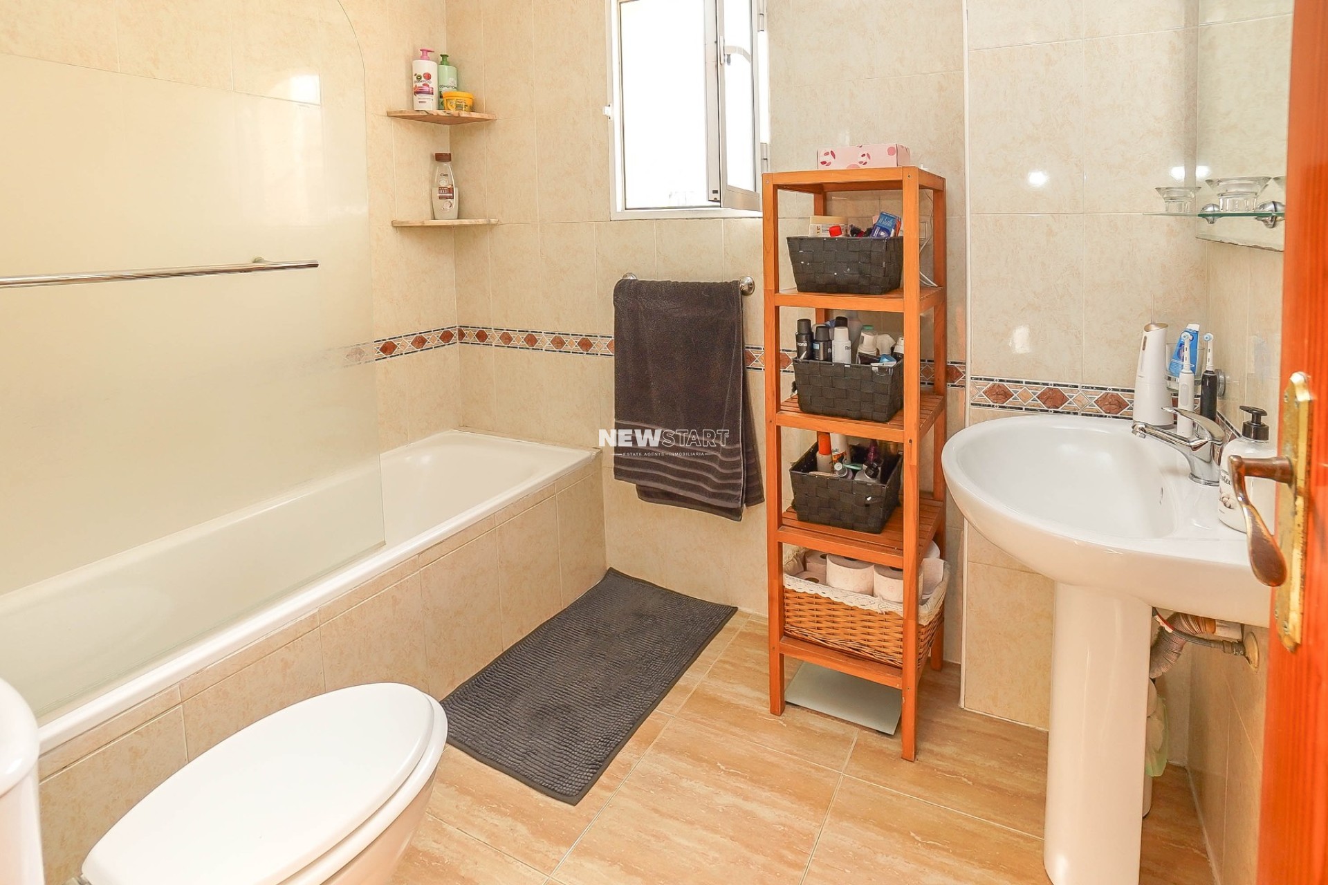 Resale - Detached - La Marina - Urb. La Marina