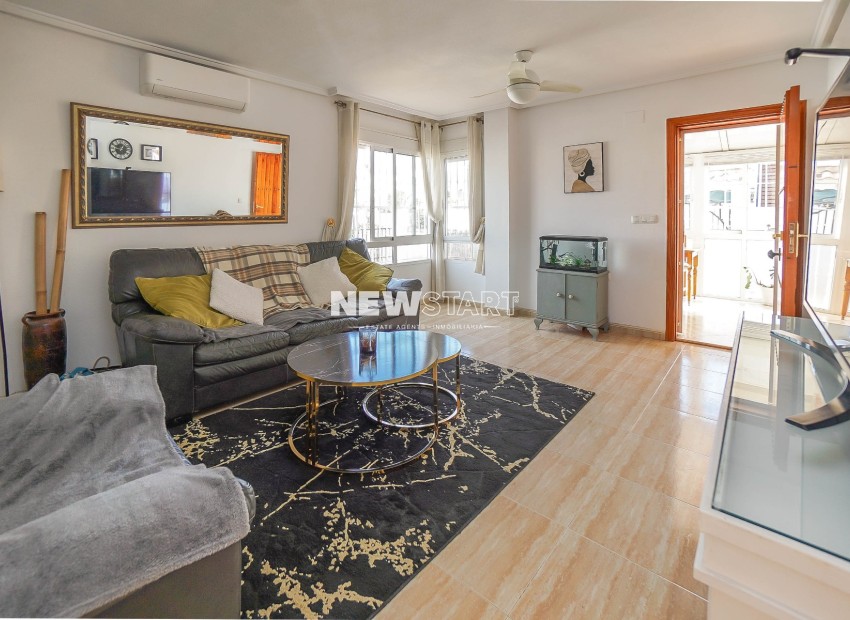 Resale - Detached - La Marina - Urb. La Marina