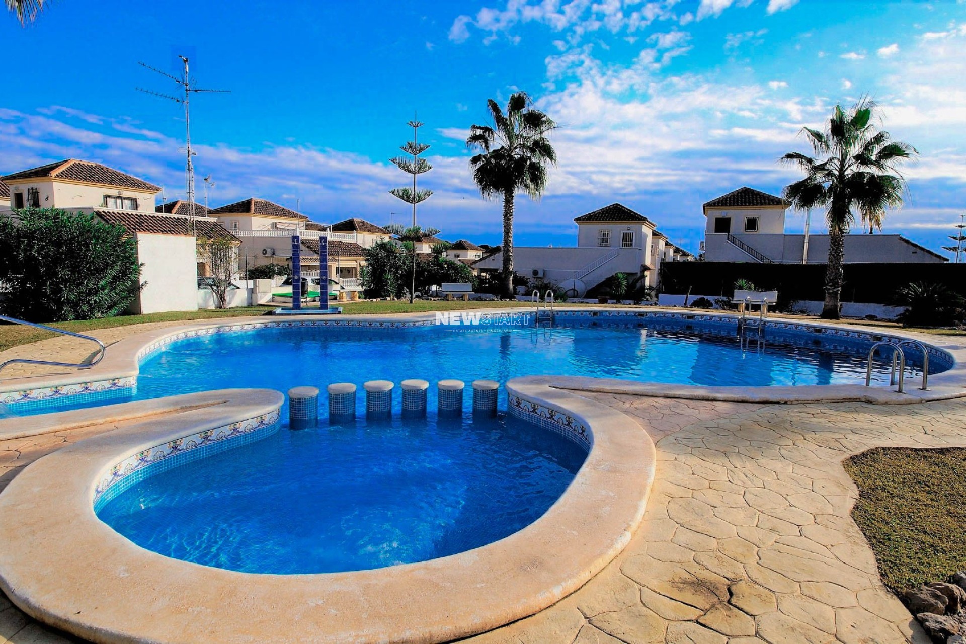 Resale - Detached - La Marina - Urb. La Marina