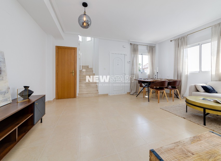 Resale - Detached - La Marina - Urb. La Marina