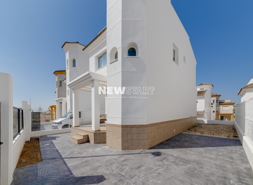 Resale - Detached - La Marina - Urb. La Marina
