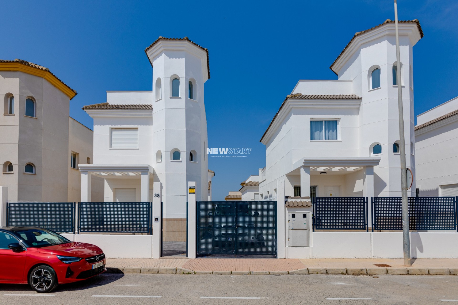 Resale - Detached - La Marina - Urb. La Marina