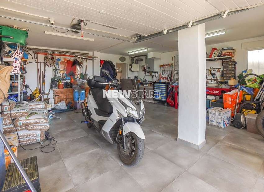 Resale - Detached - La Marina - Urb. La Marina