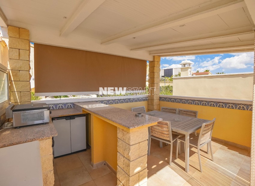 Resale - Detached - La Marina - Urb. La Marina