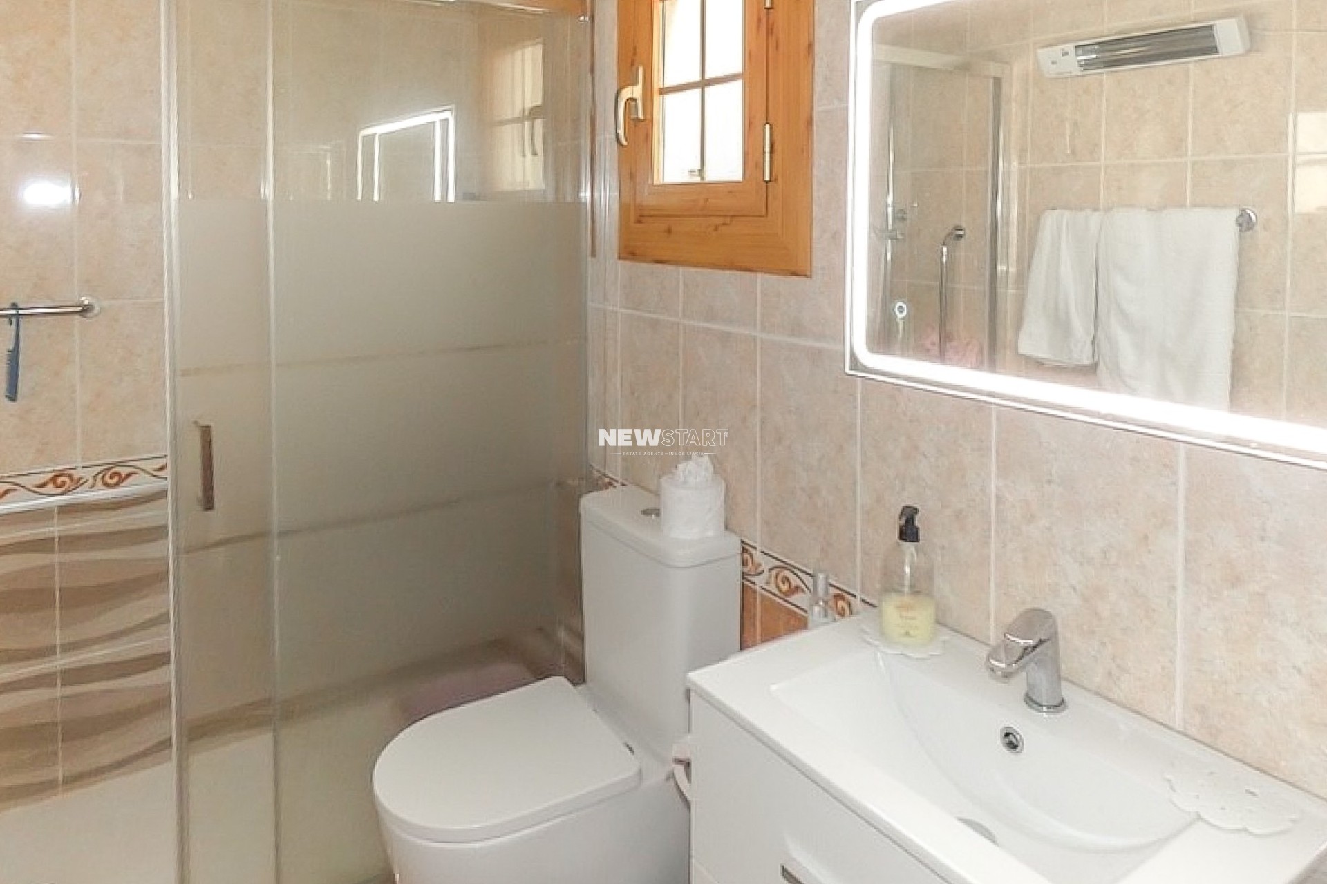 Resale - Detached - La Marina - Urb. La Marina