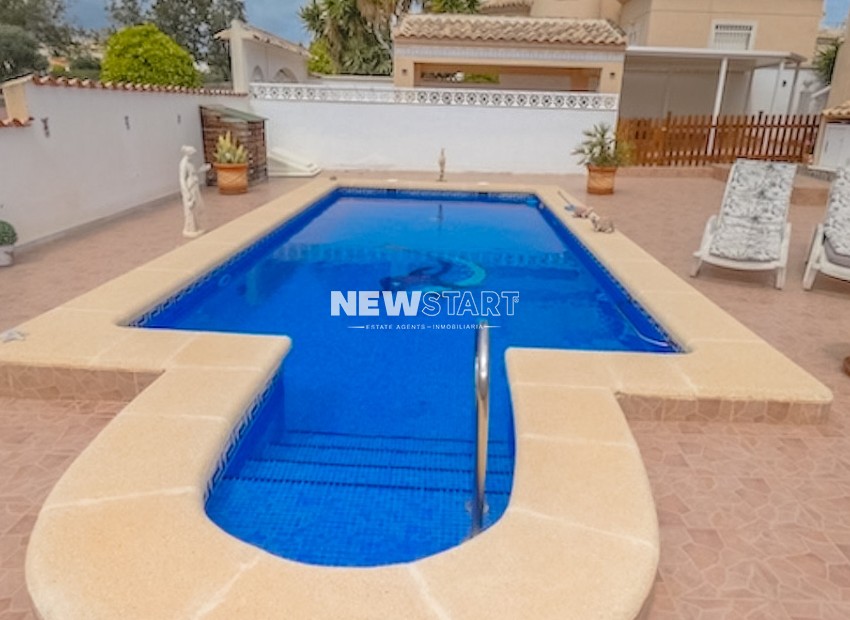 Resale - Detached - La Marina - Urb. La Marina