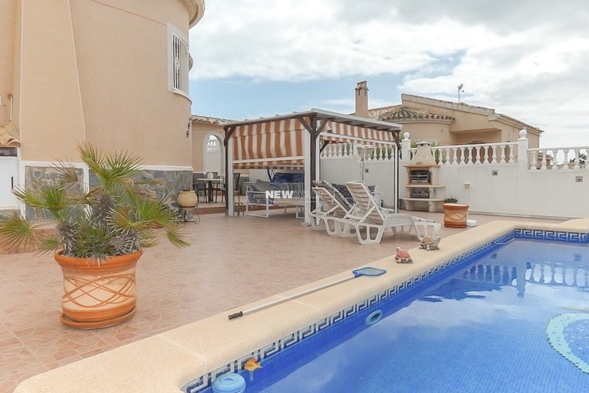 Resale - Detached - La Marina - Urb. La Marina