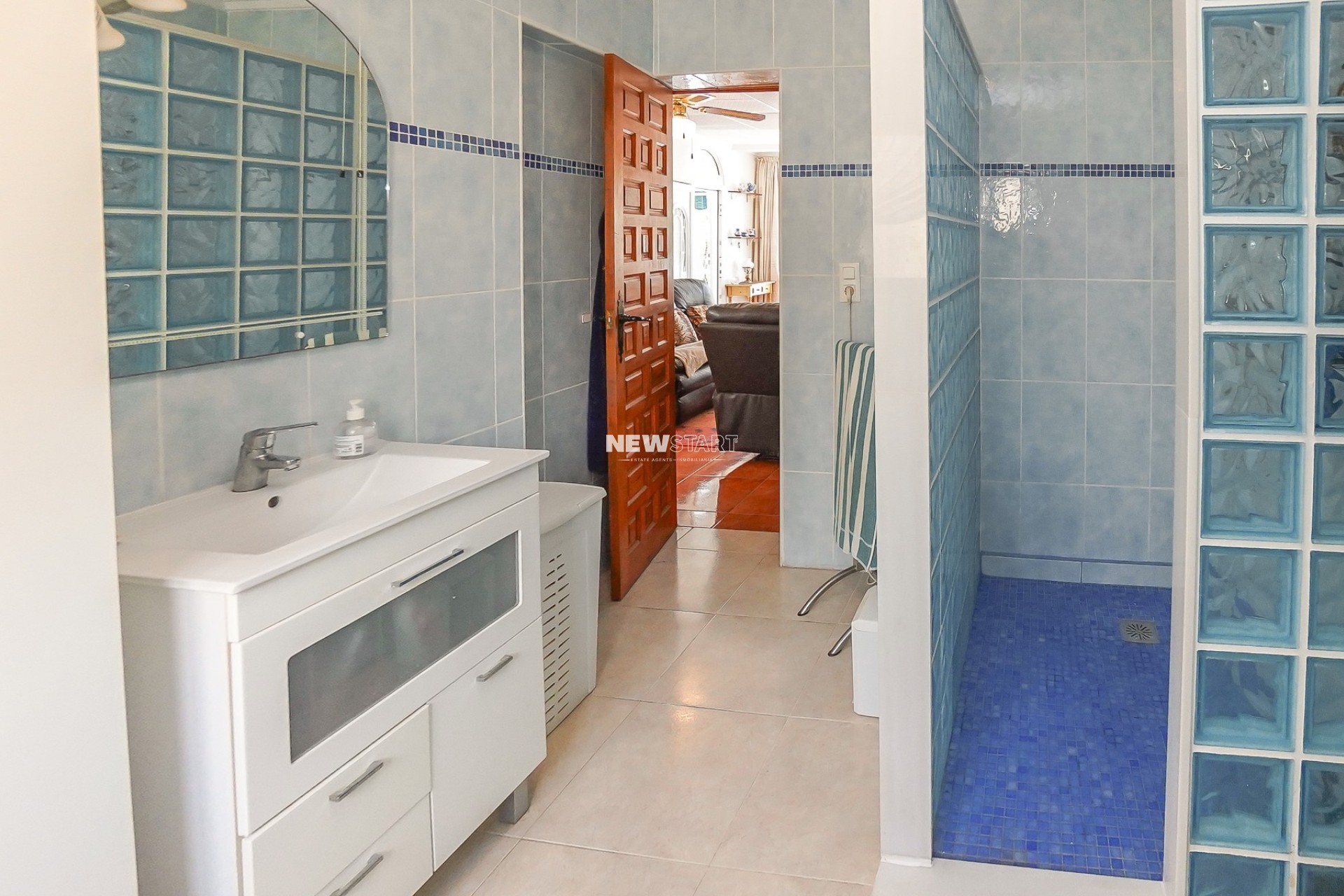 Resale - Detached - La Marina - Urb. La Marina