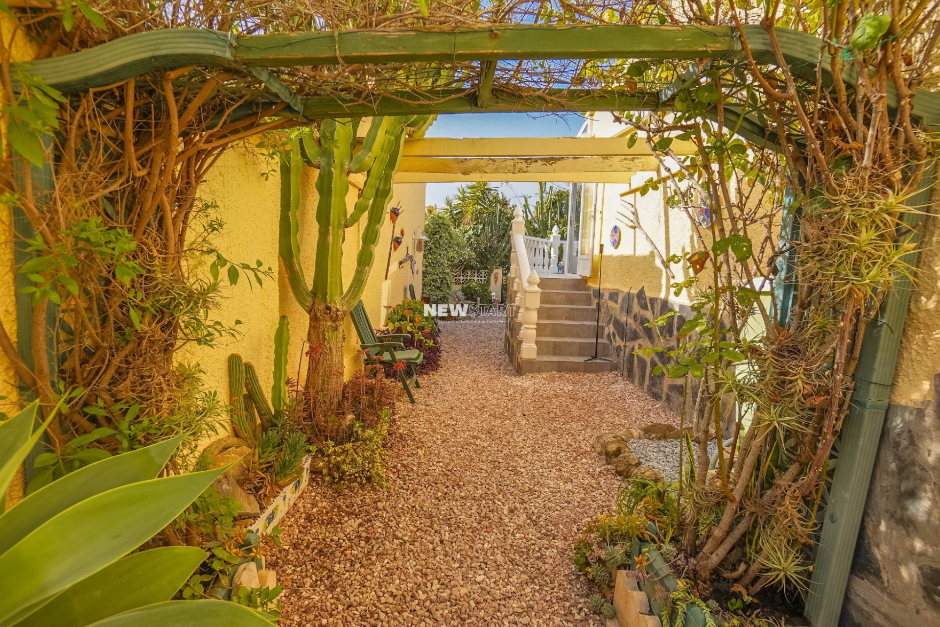 Resale - Detached - La Marina - Urb. La Marina