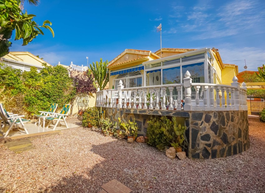 Resale - Detached - La Marina - Urb. La Marina