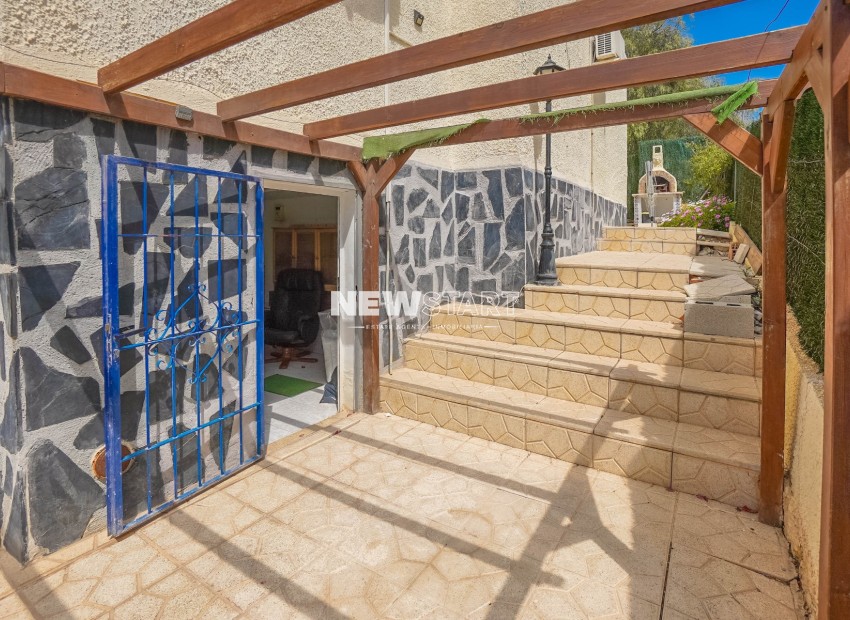 Resale - Detached - La Marina - Urb. La Marina