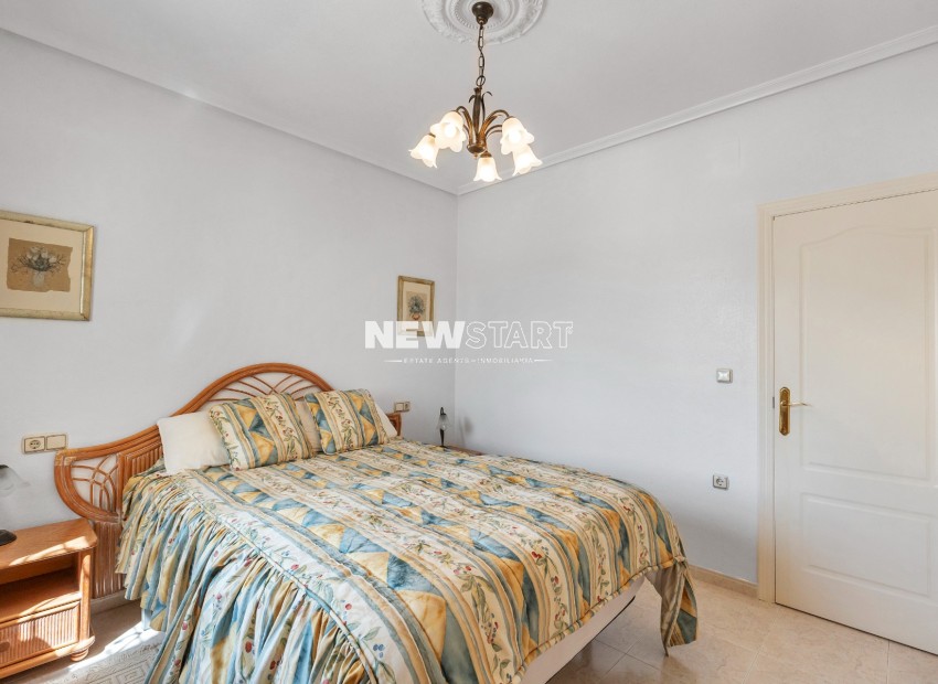 Resale - Detached - La Marina - Urb. La Marina
