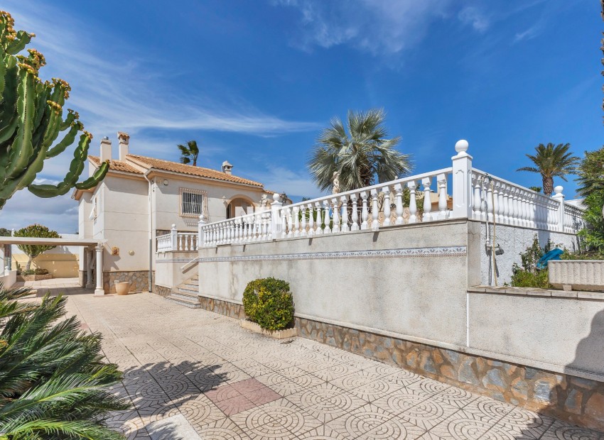 Resale - Detached - La Marina - Urb. La Marina