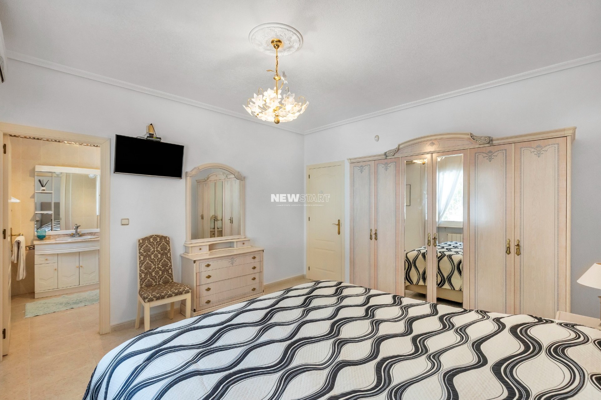 Resale - Detached - La Marina - Urb. La Marina
