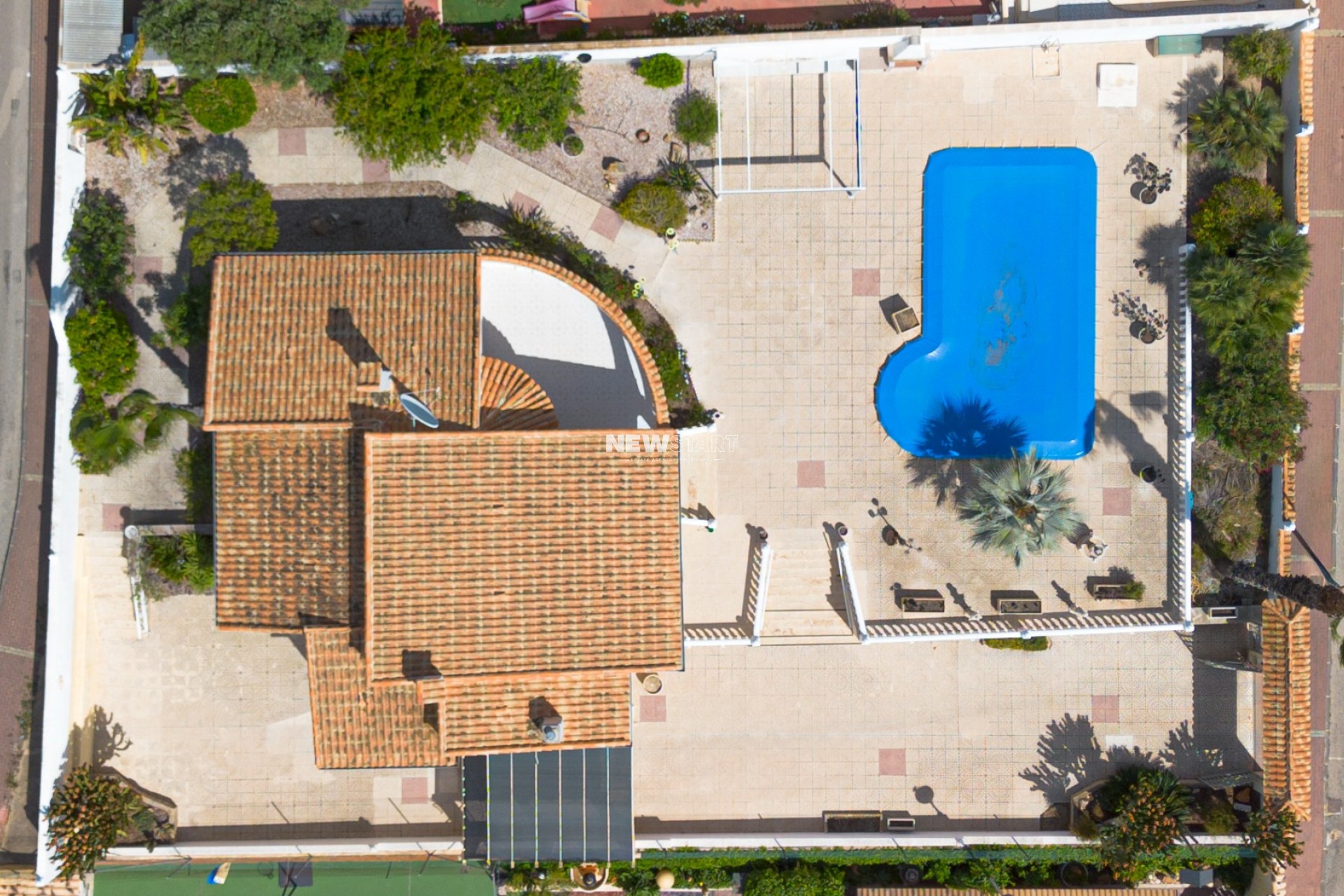 Resale - Detached - La Marina - Urb. La Marina