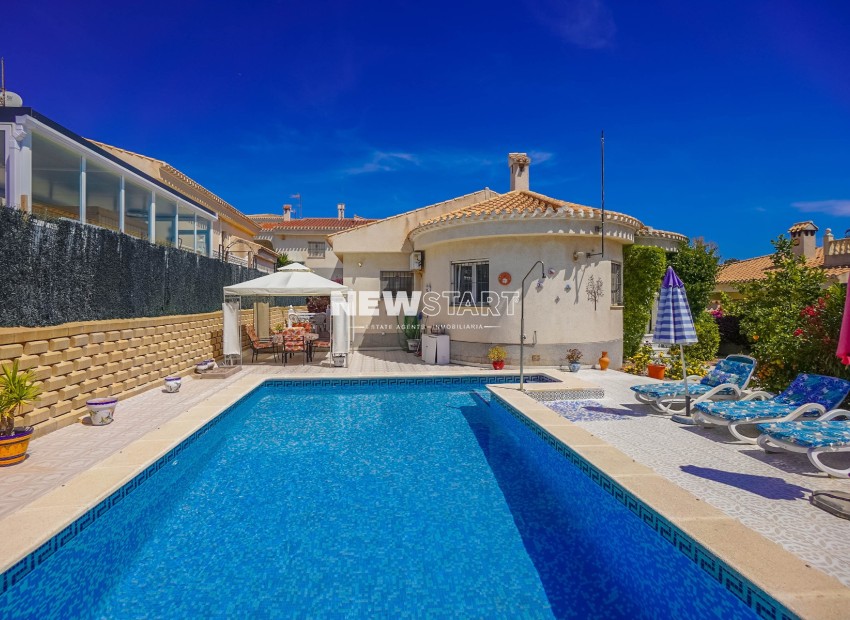 Resale - Detached - La Marina - Urb. La Marina