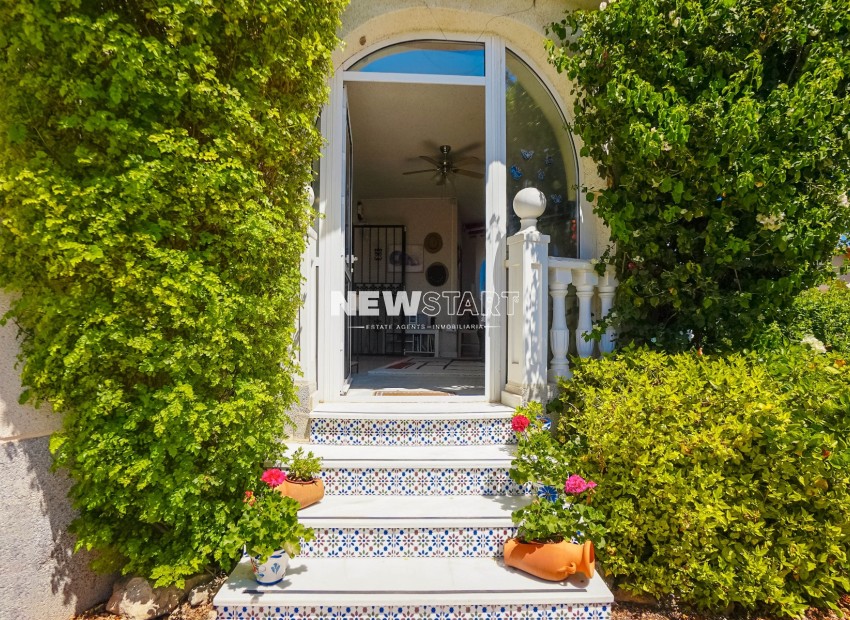 Resale - Detached - La Marina - Urb. La Marina