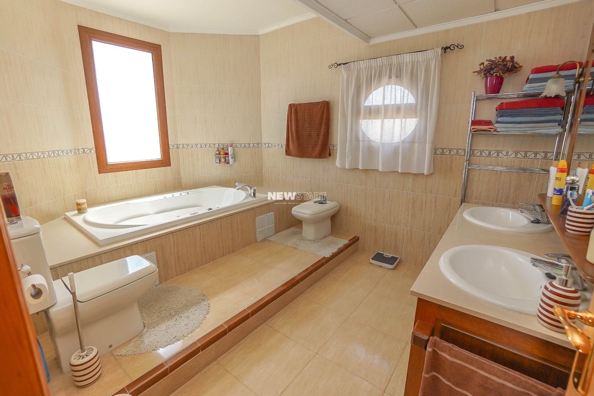Resale - Detached - La Marina - Urb. La Marina