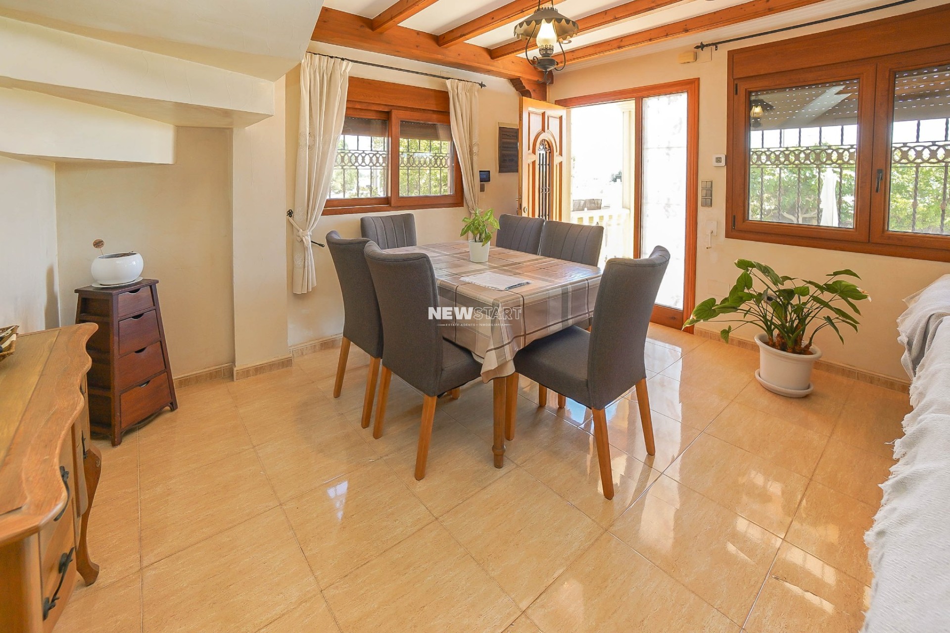 Resale - Detached - La Marina - Urb. La Marina