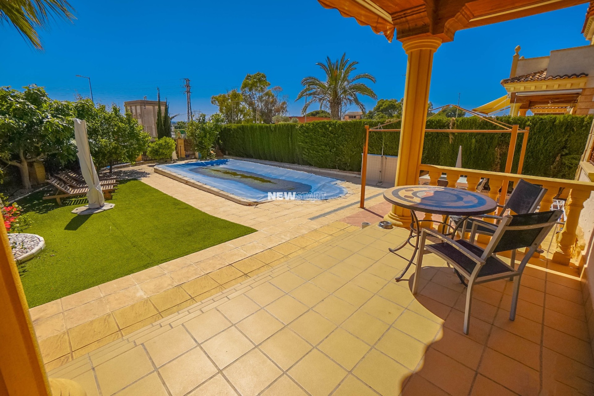 Resale - Detached - La Marina - Urb. La Marina