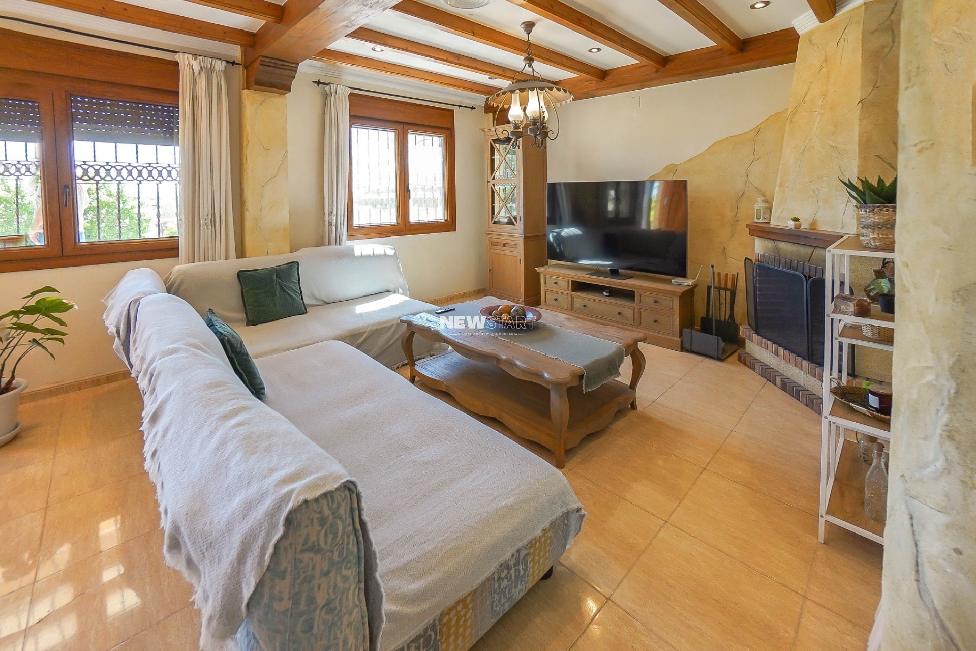 Resale - Detached - La Marina - Urb. La Marina
