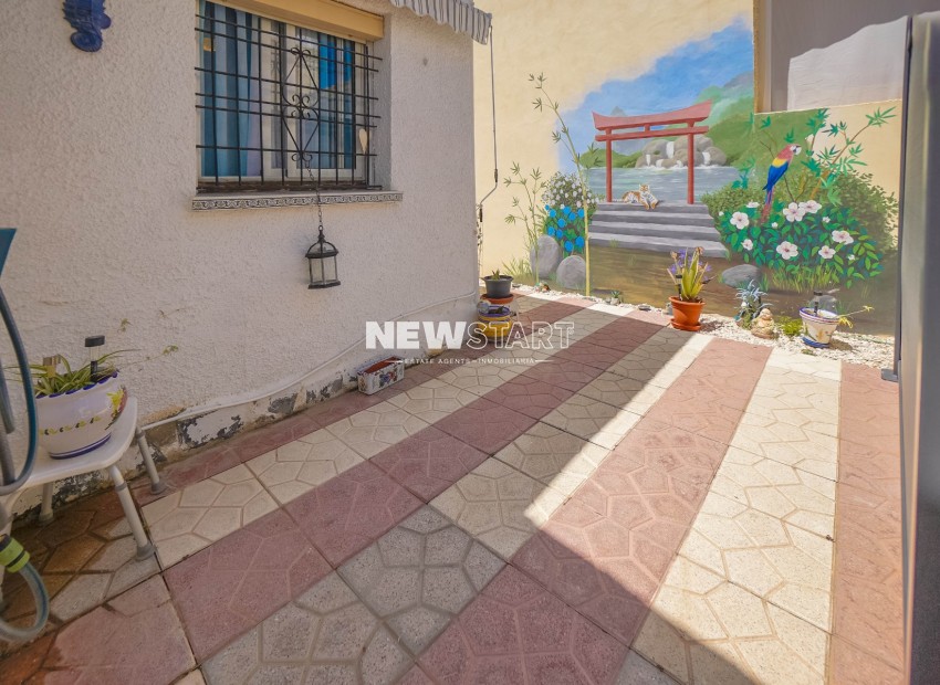 Resale - Detached - La Marina - Urb. La Marina