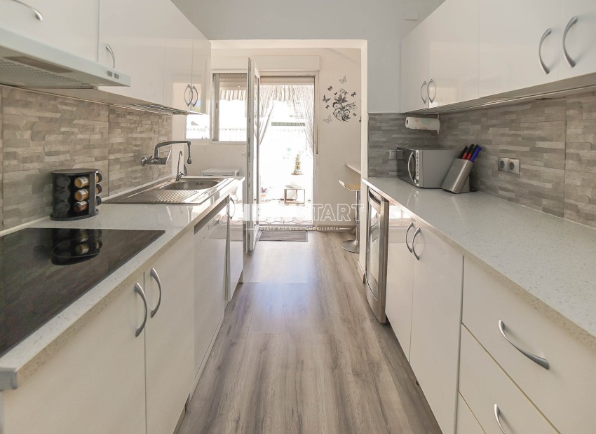 Resale - Detached - La Marina - Urb. La Marina