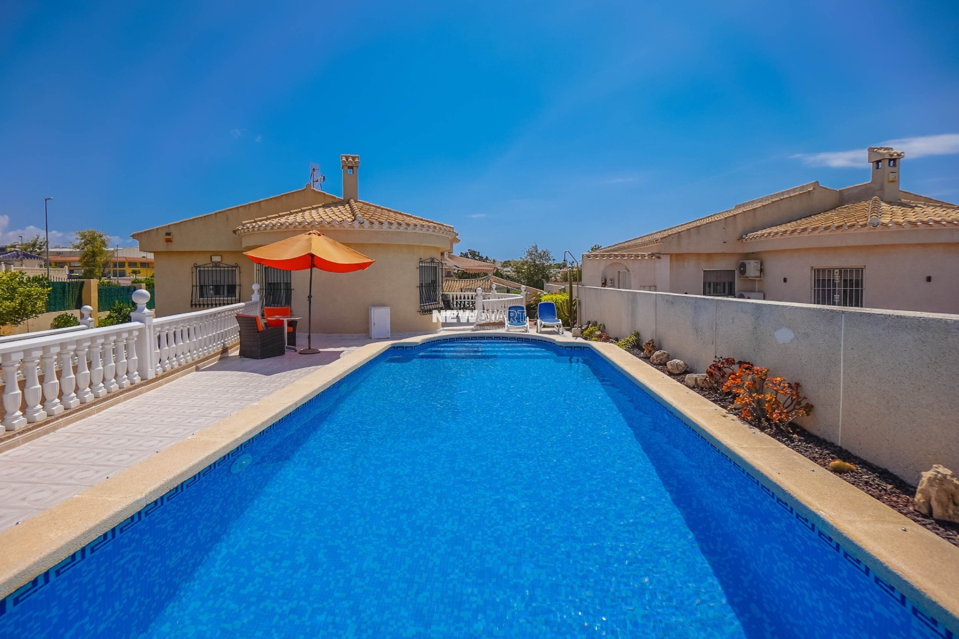 Resale - Detached - La Marina - Urb. La Marina