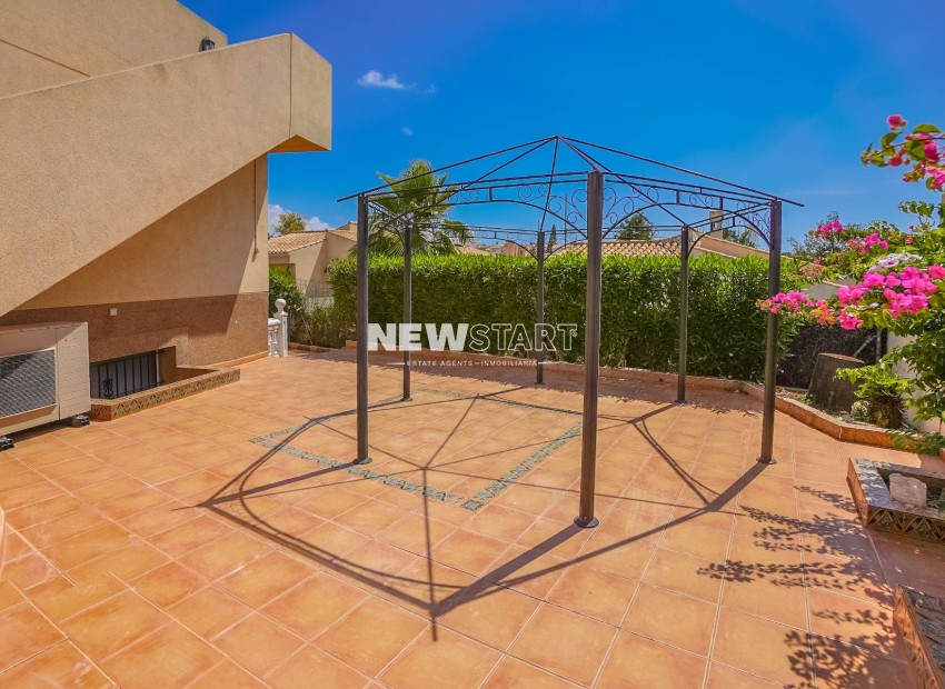 Resale - Detached - La Marina - Urb. La Marina