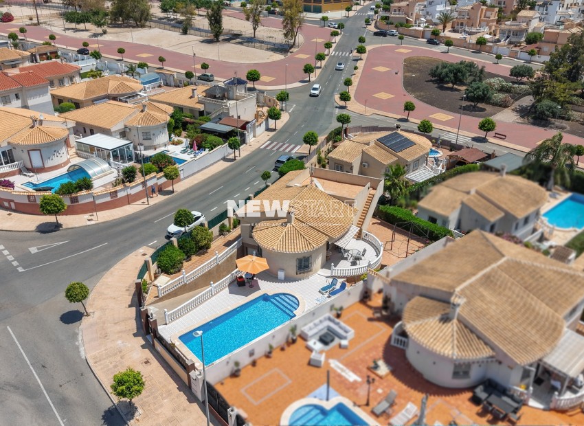 Resale - Detached - La Marina - Urb. La Marina