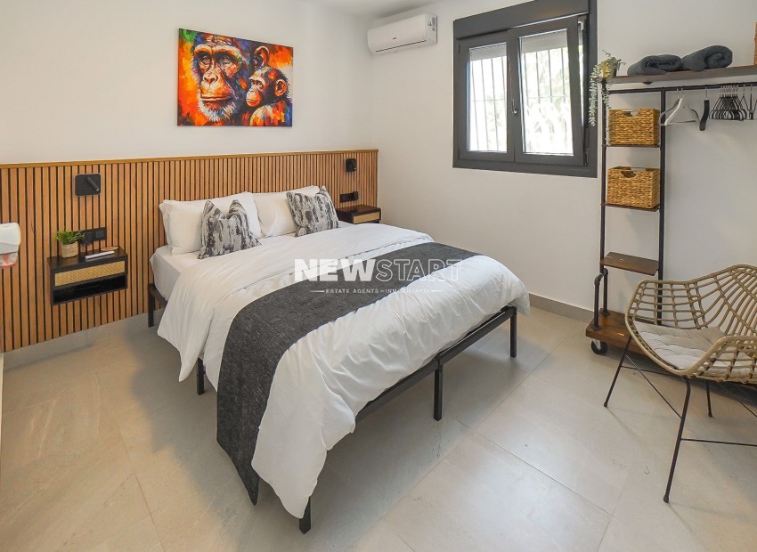 Resale - Detached - La Marina - Urb. La Marina