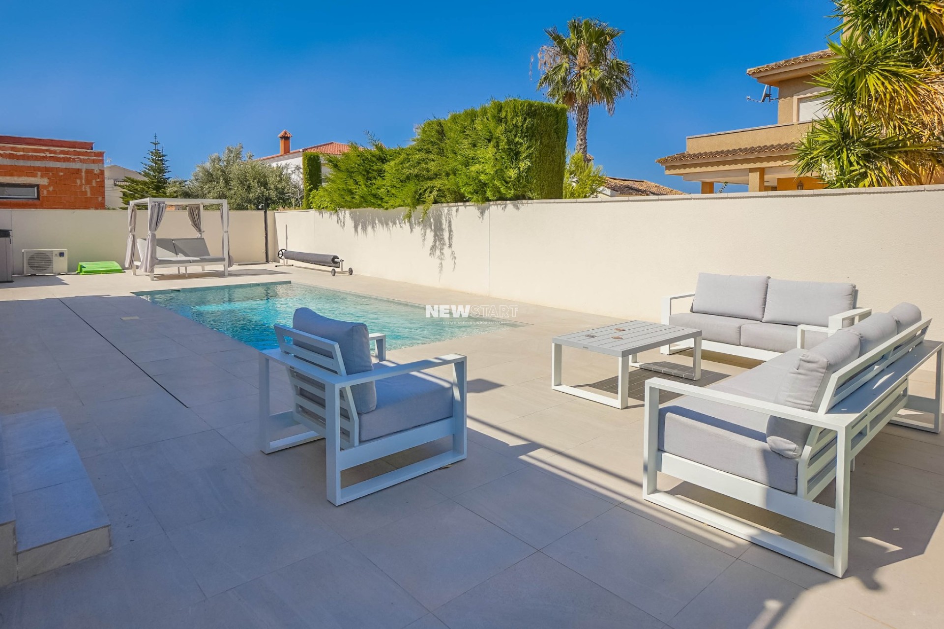 Resale - Detached - La Marina - Urb. La Marina