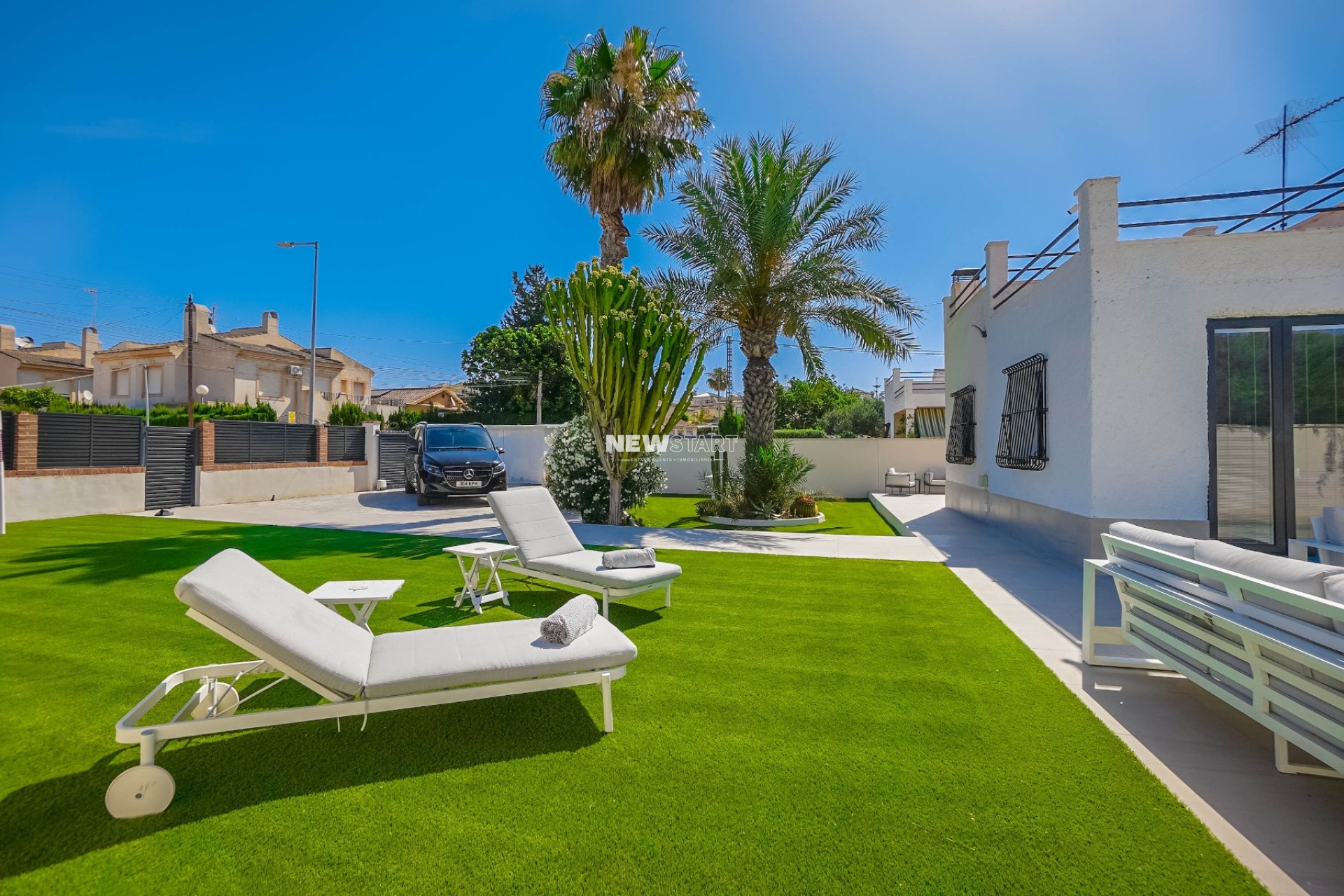 Resale - Detached - La Marina - Urb. La Marina