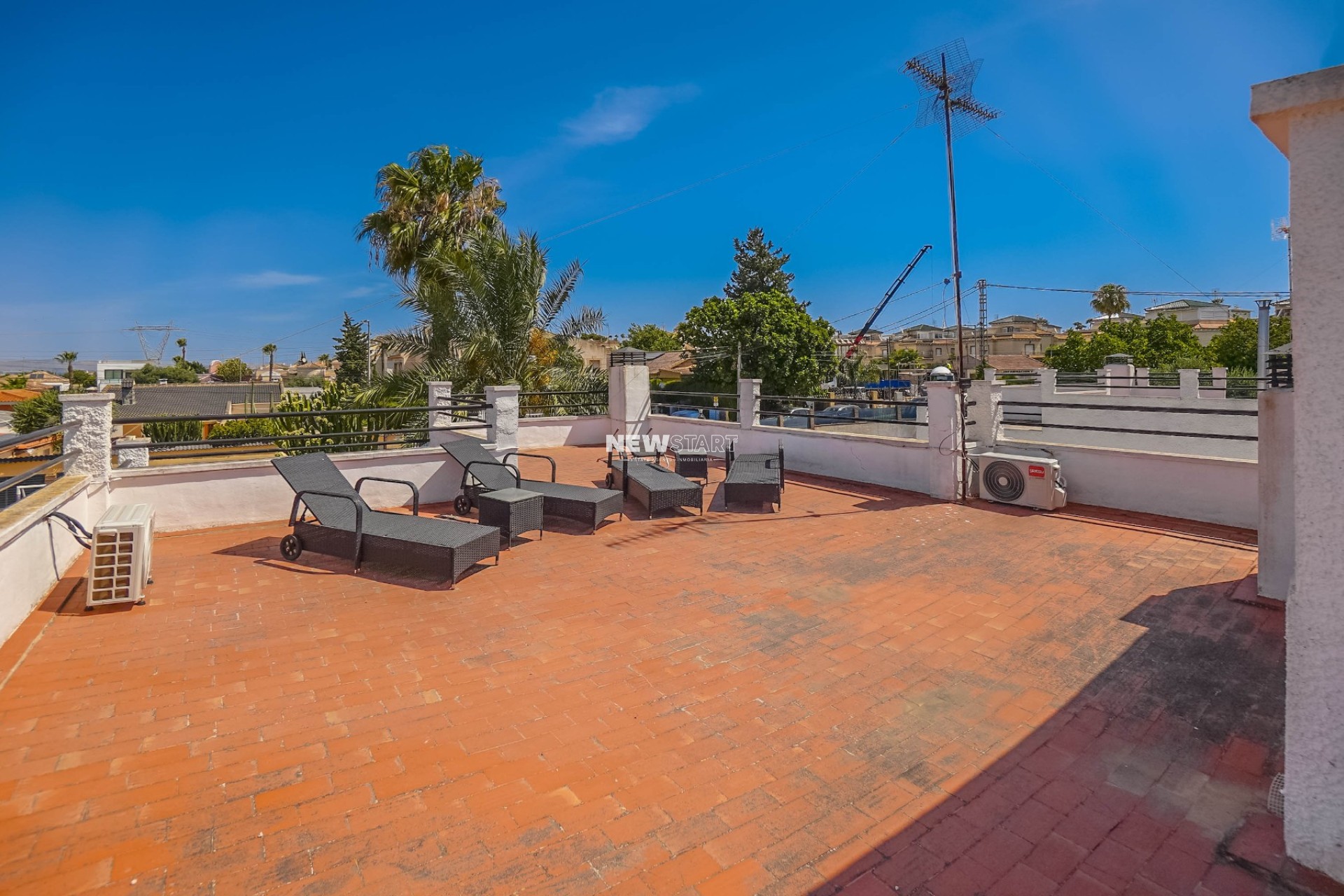 Resale - Detached - La Marina - Urb. La Marina