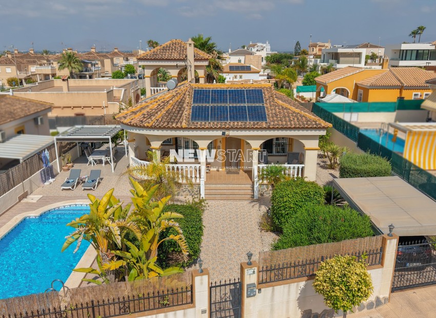 Resale - Detached - La Marina - Urb. La Marina