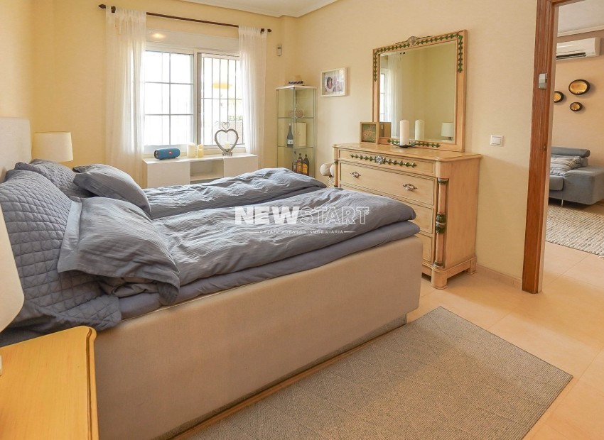 Resale - Detached - La Marina - Urb. La Marina