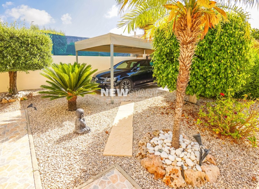 Resale - Detached - La Marina - Urb. La Marina