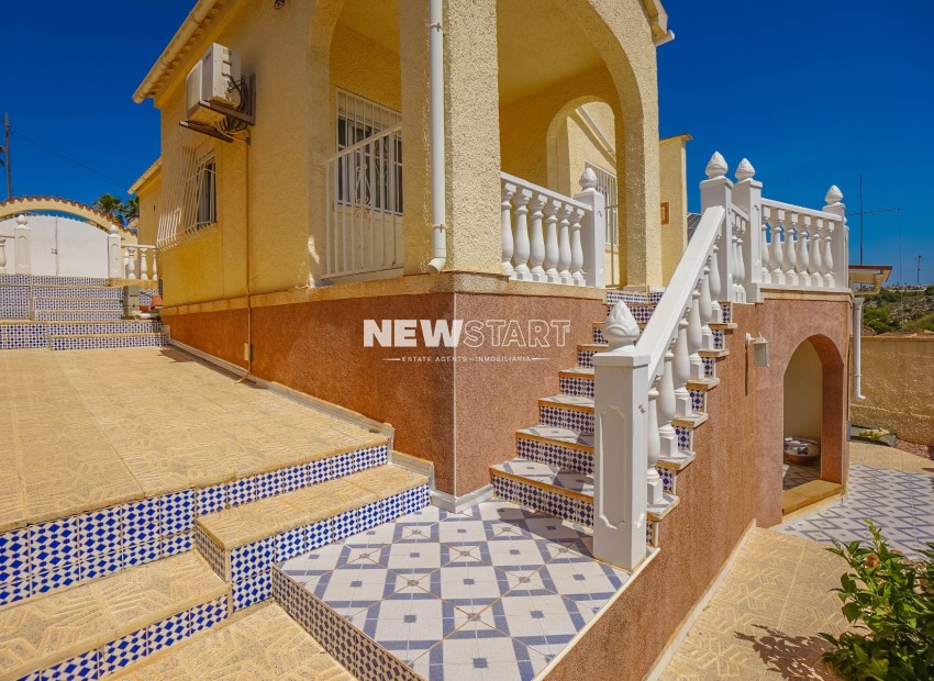 Resale - Detached - La Marina - Urb. La Marina